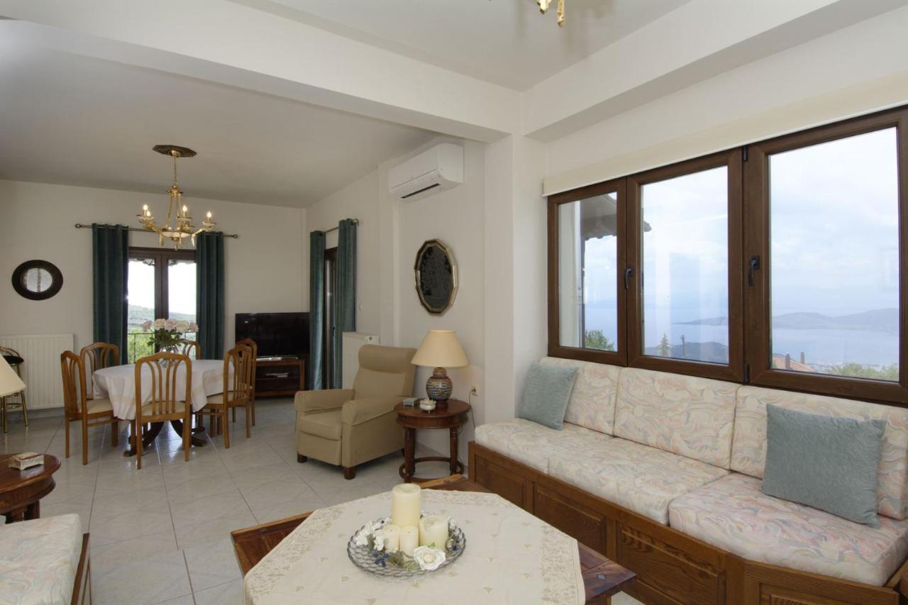Iatrou House- Villa With Incredible View ปอร์เตเรีย ภายนอก รูปภาพ